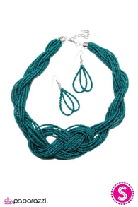 A Standing Ovation Blue Necklace