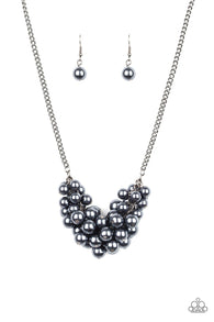 Grandiose Glimmer Black Necklace