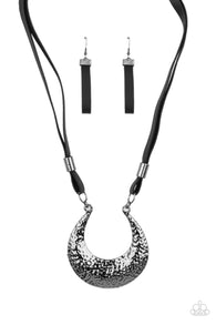 Majorly Moonstruck - Black Necklace