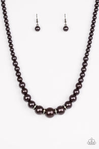 Party Pearls Black Necklace