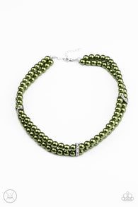 Put on Your Party Dress Green Necklace