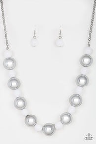 Top Pop White Necklace
